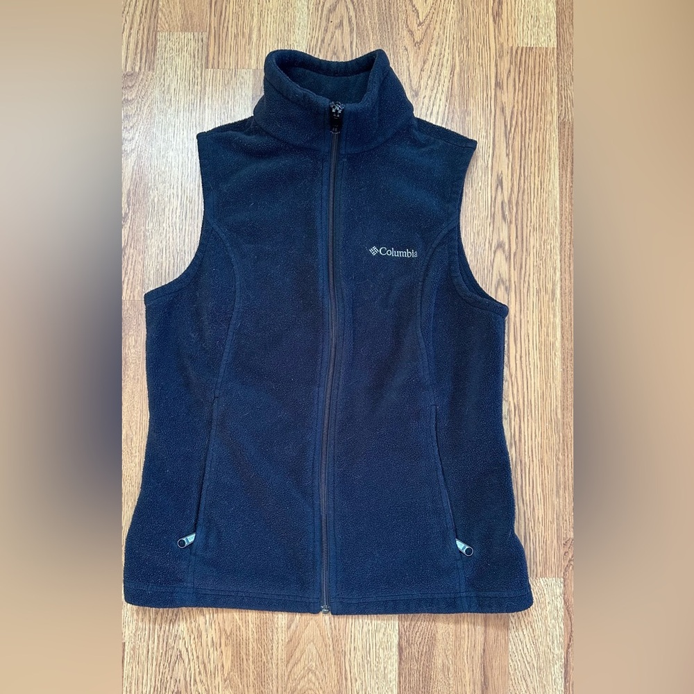Black Columbia vest size M/ fleece full zip
